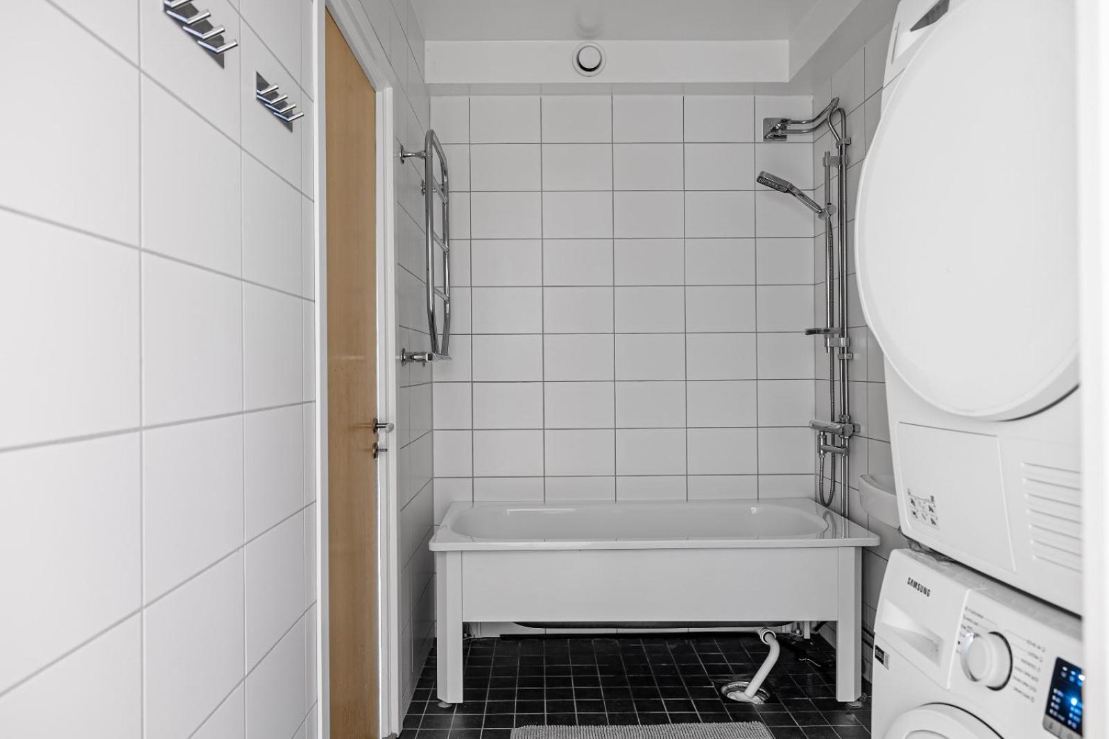 Jude Apartments Сундбиберг Екстериор снимка